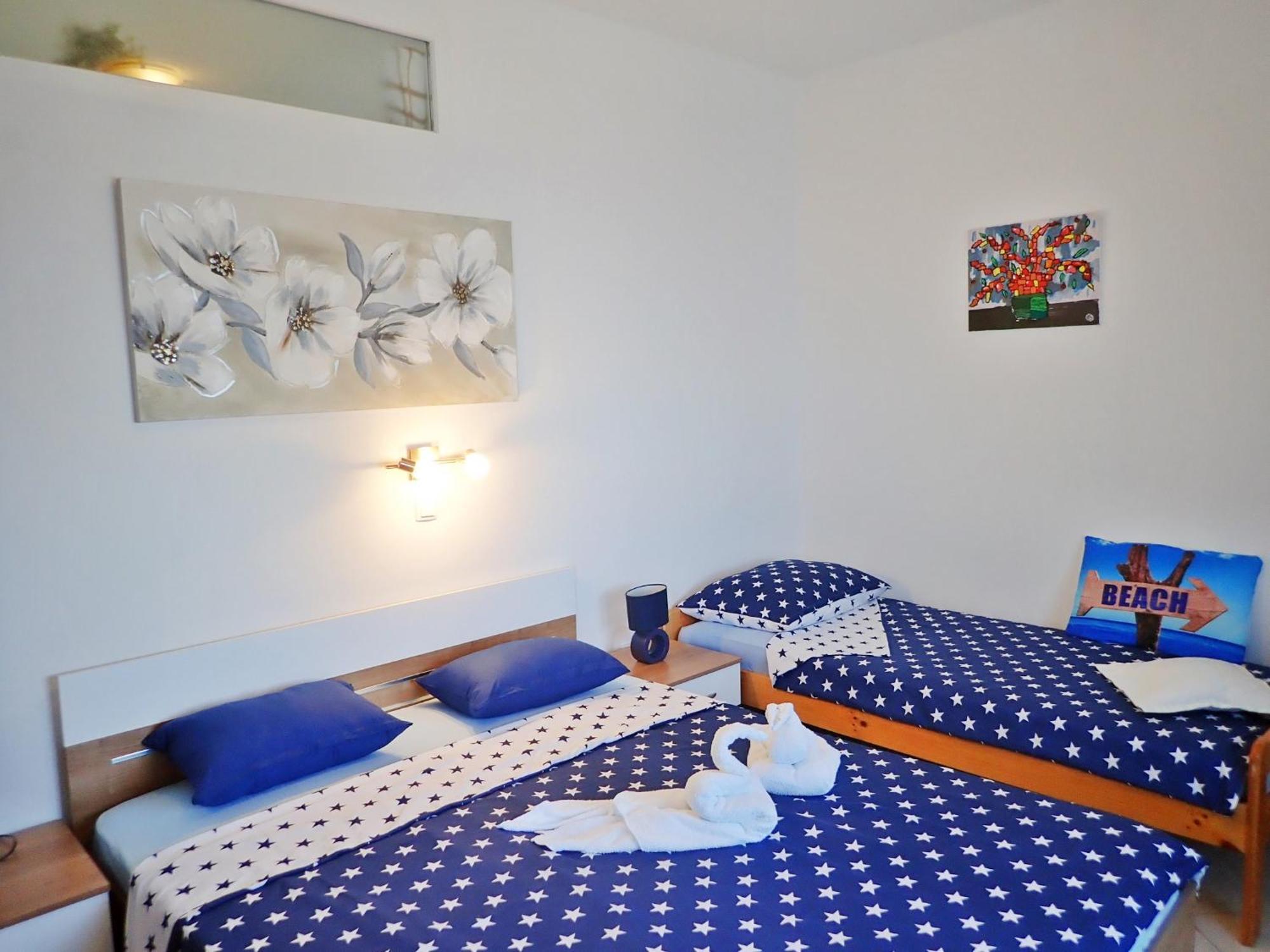 Apartments Lilly By The Sea Baric Draga Room photo